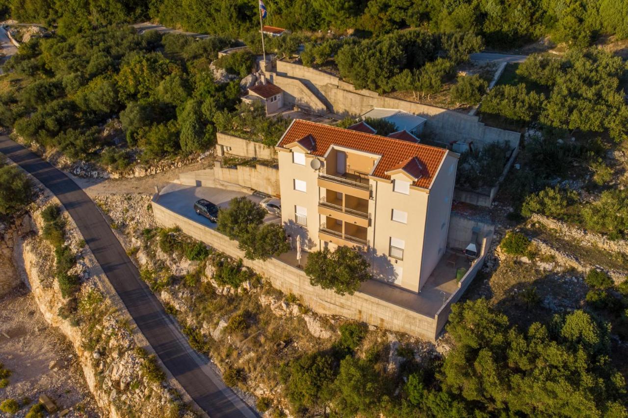 Sunny Apartment Maslina Дуба Экстерьер фото